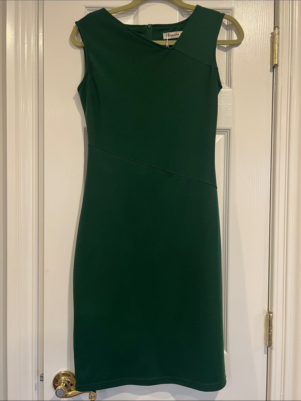 Sleeveless Emerald Green Sheath Dress- S